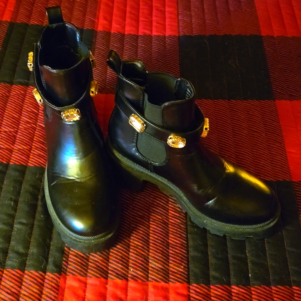 Size 6 Sugar Boots